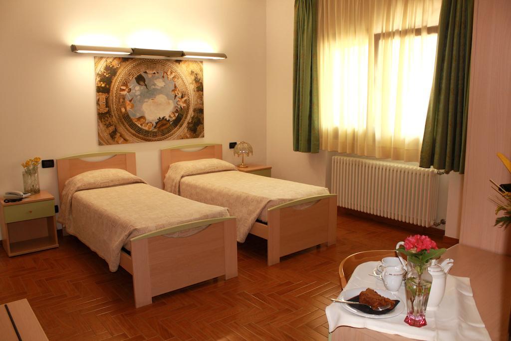 Albergo Ristorante Fratte Fregona 部屋 写真